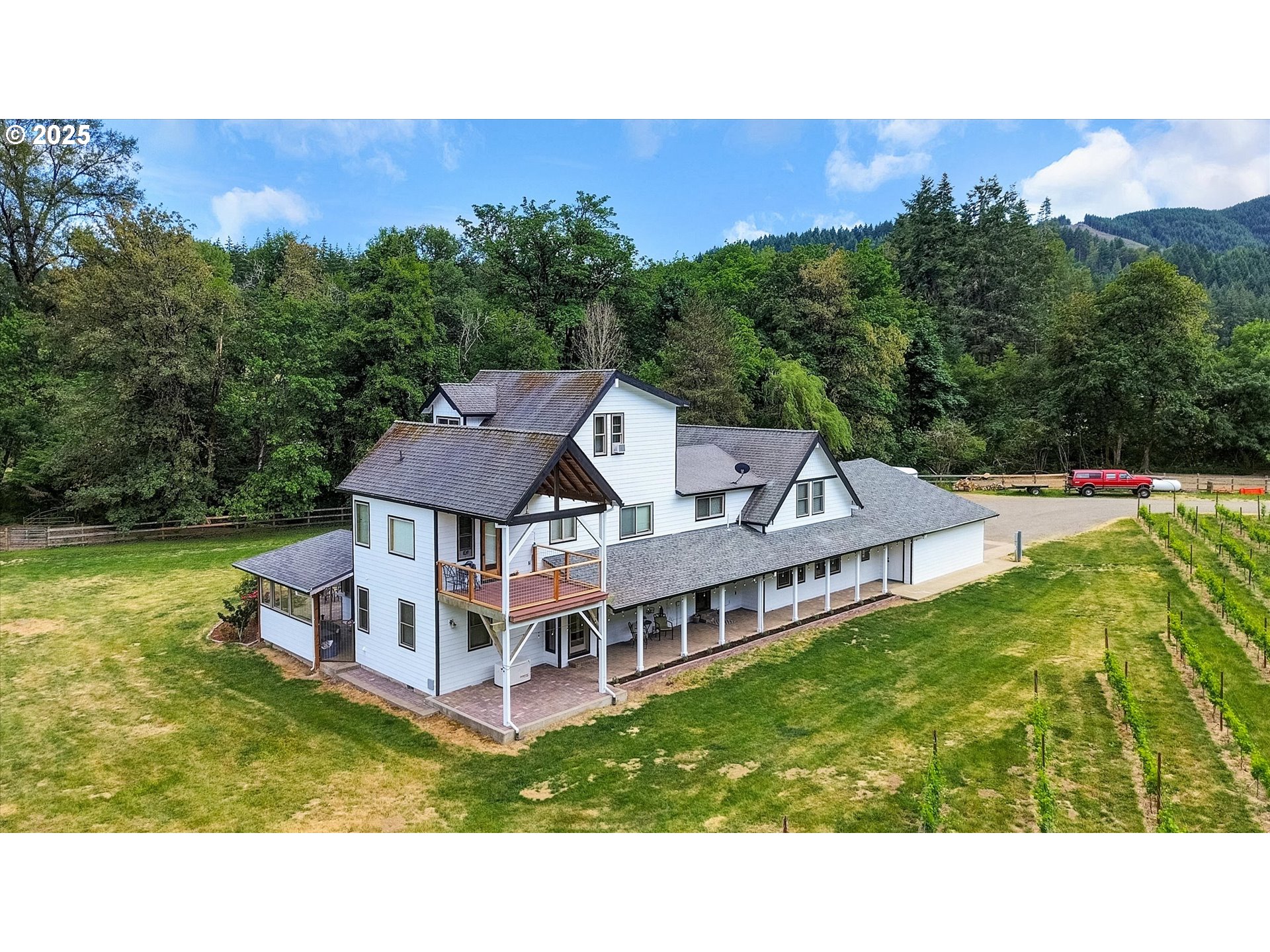 47266 Southwest Carpenter Creek Road Forest Grove, OR 97116 - Photo 3 of 47