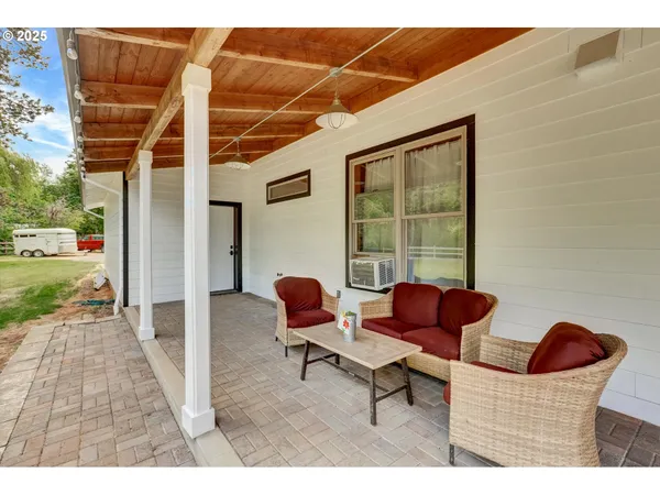 $2,550,000 | 47266 Southwest Carpenter Creek Road, Forest Grove, OR 97116