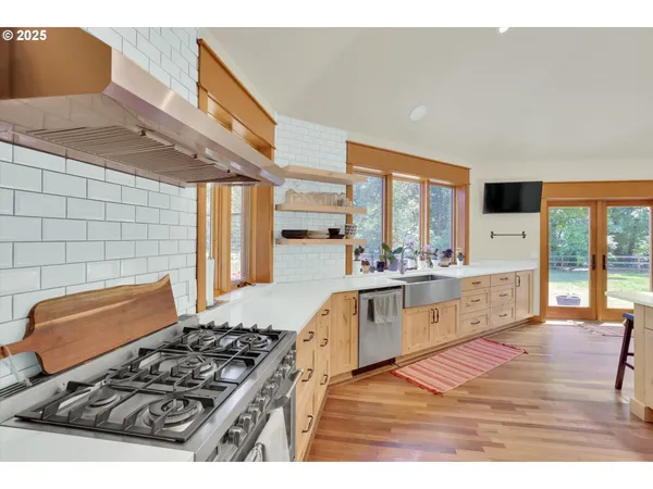 $2,550,000 | 47266 Southwest Carpenter Creek Road, Forest Grove, OR 97116