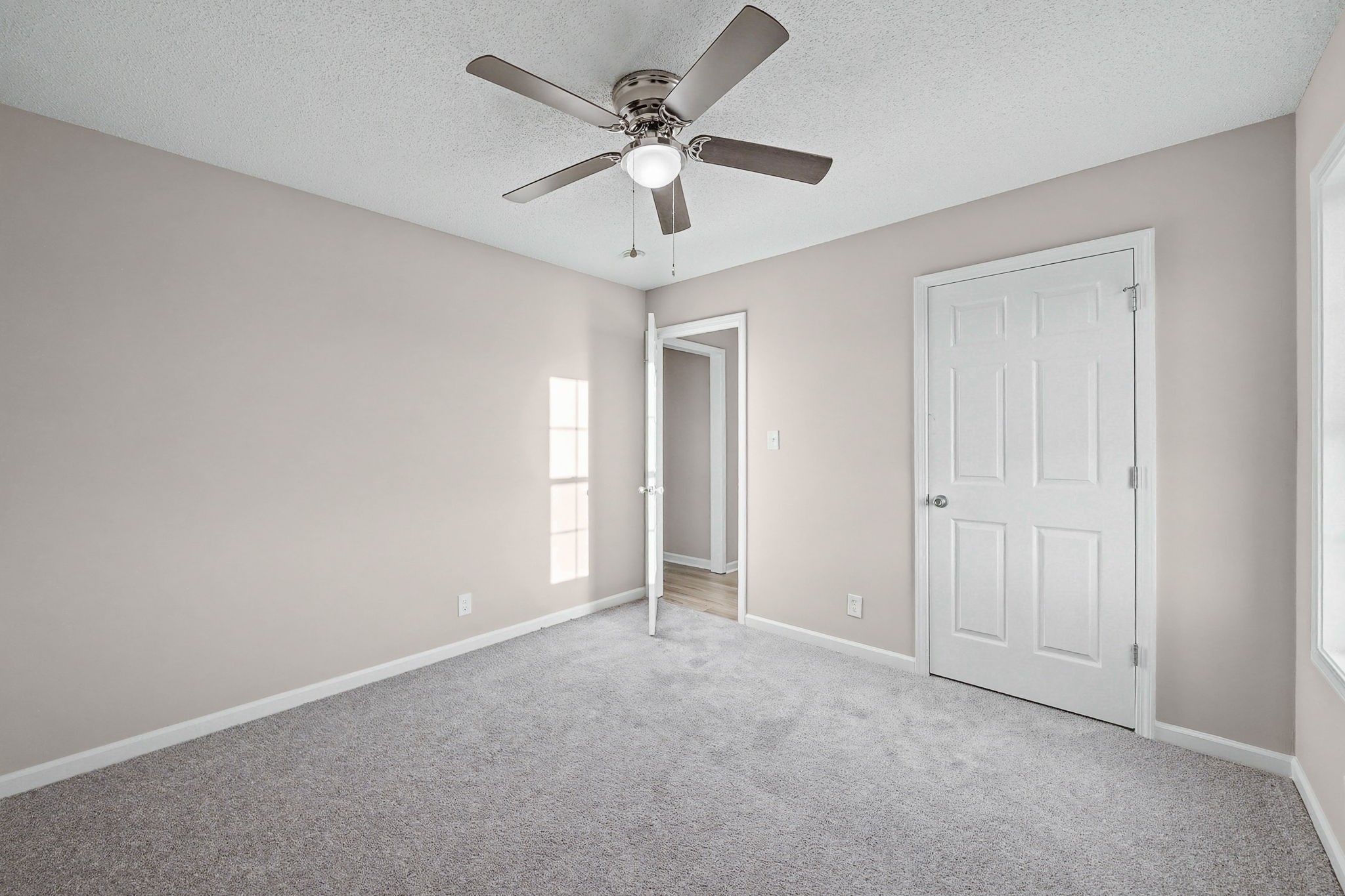 1010 Winesap Road Clarksville, TN 37040 - Photo 14 of 22 a view of an empty room