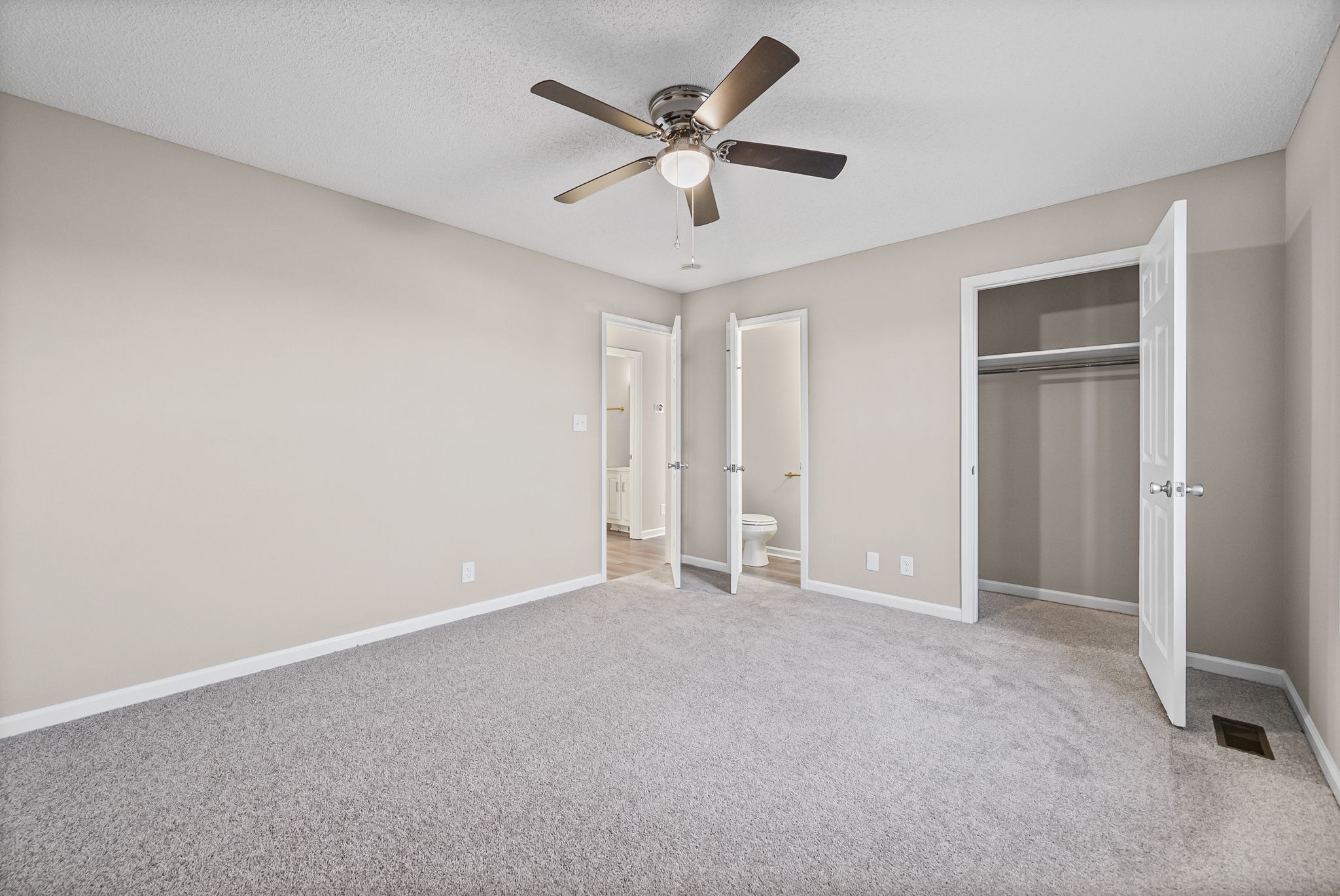 1010 Winesap Road Clarksville, TN 37040 - Photo 15 of 22 a view of an empty room