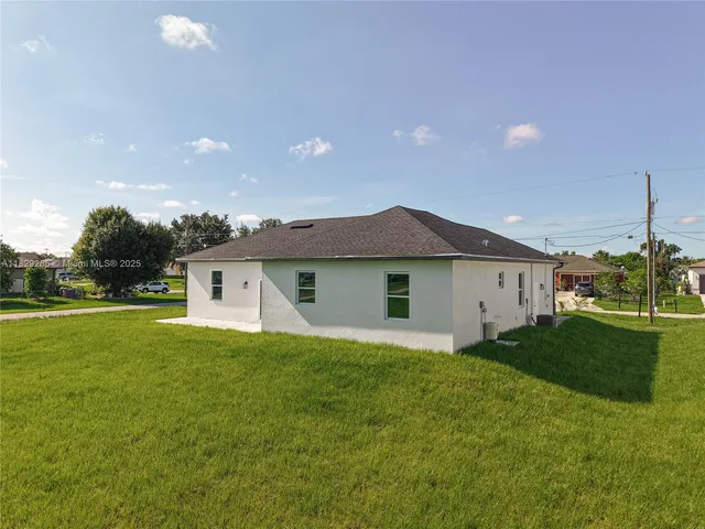 $379,990 | 5000 Bygone Street, Lehigh Acres, FL 33971