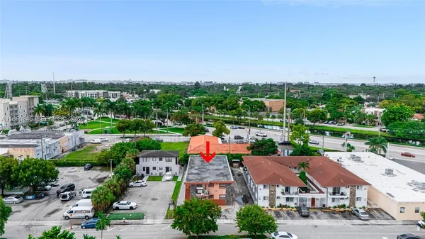 $2,000 | 40 West 4th Street, Unit 5, Hialeah, FL 33010