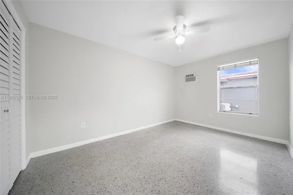 $2,000 | 40 West 4th Street, Unit 5, Hialeah, FL 33010