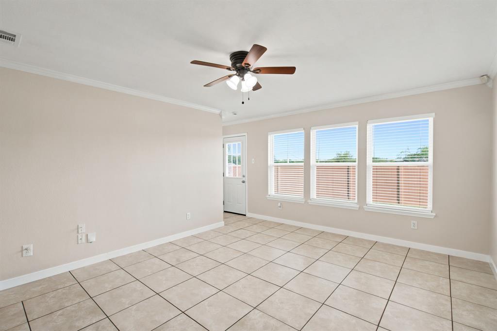 8475 Widgeon Way Dallas, TX 75249 - Photo 9 of 38