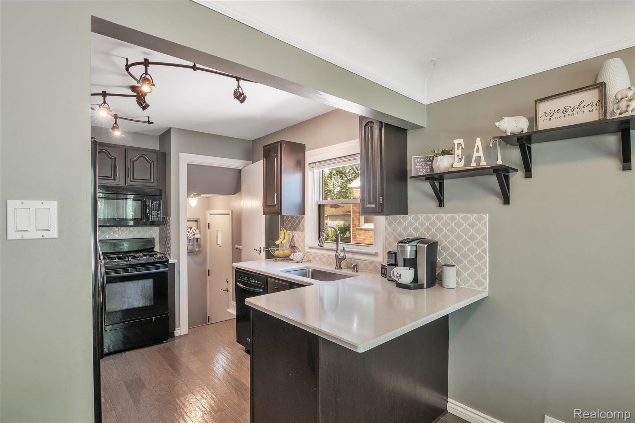 9539 Inkster Road Livonia, MI 48150 - Photo 13 of 52 9539 Inkster Rd-Windowstill-Real-Estate-Photography-13.jpg
