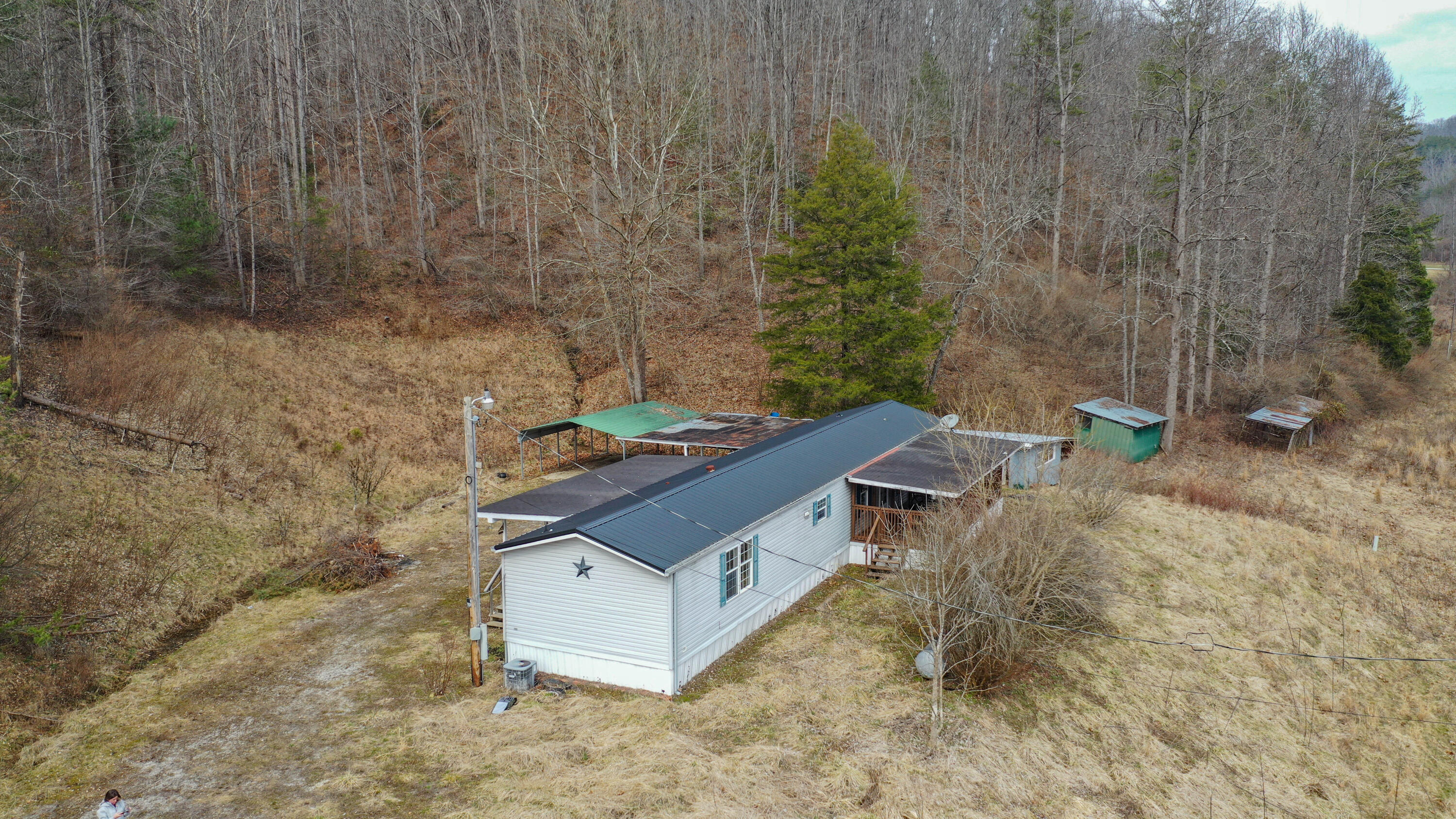46 Tom Rose Br Road Campton, KY 41301 - Photo 2 of 28 DJI_0624