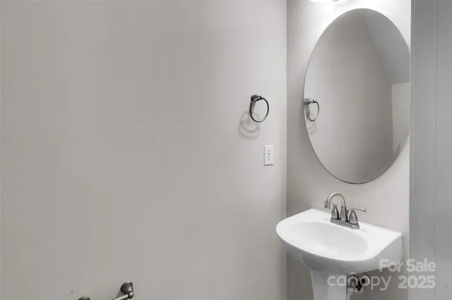 $660,000 | 11538 Ardrey Crest Drive, Charlotte, NC 28277