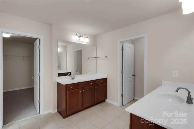 $660,000 | 11538 Ardrey Crest Drive, Charlotte, NC 28277