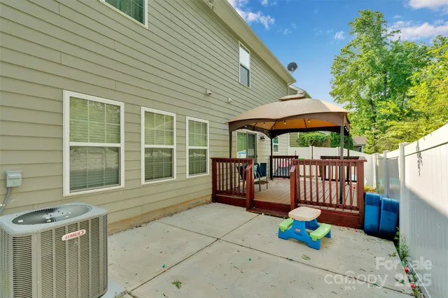 $660,000 | 11538 Ardrey Crest Drive, Charlotte, NC 28277