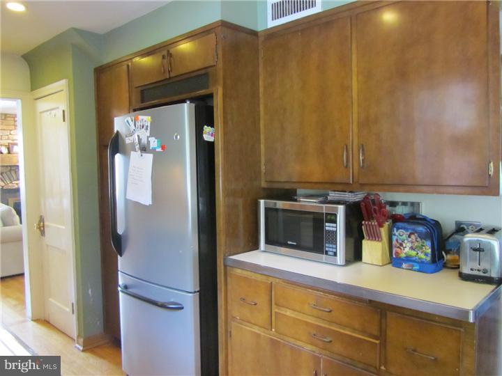 215 Waring Road Elkins Park, PA 19027 - Photo 9 of 25 Kitchen