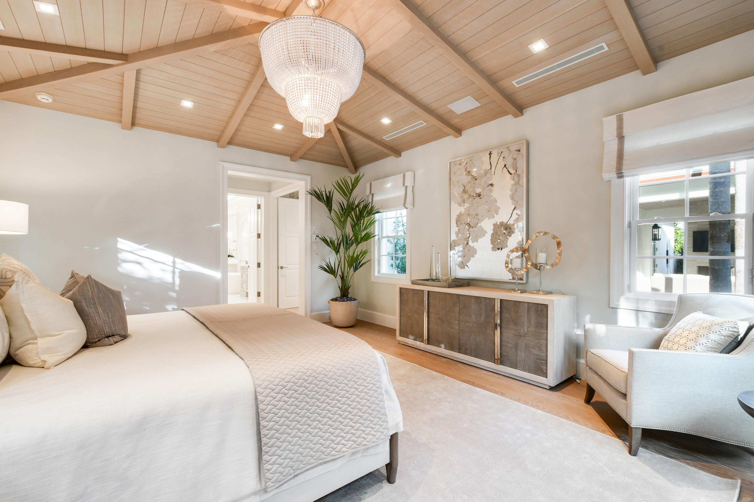 266 Fairview Road Palm Beach, FL 33480 - Photo 13 of 40 266_Fairview_Road_13