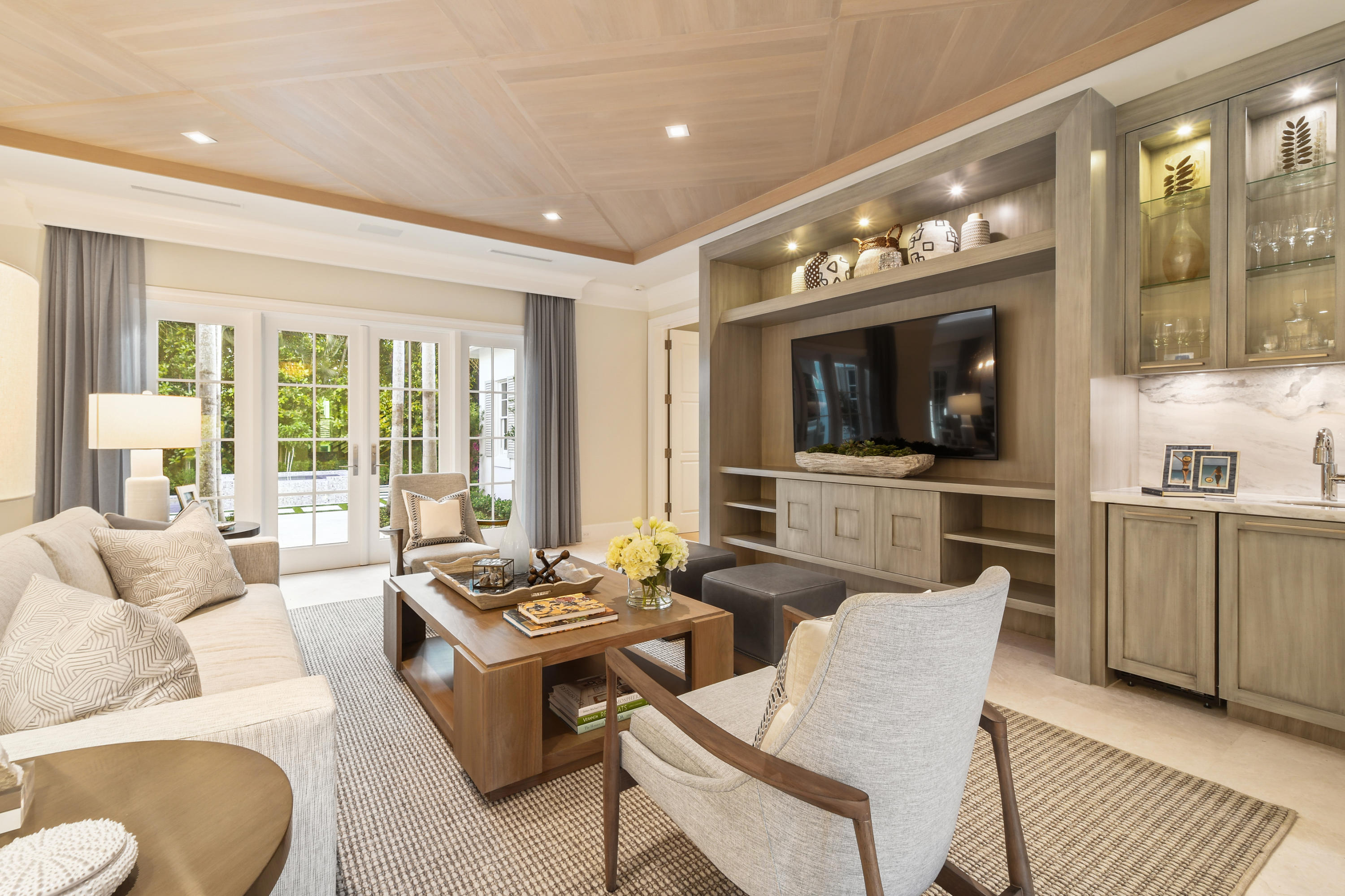 266 Fairview Road Palm Beach, FL 33480 - Photo 5 of 40 266_Fairview_Road_05