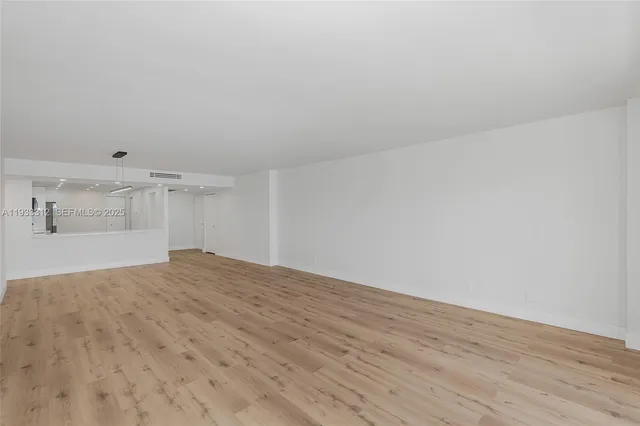 $3,600 | 2500 Parkview Drive, Unit 821, Hallandale Beach, FL 33009