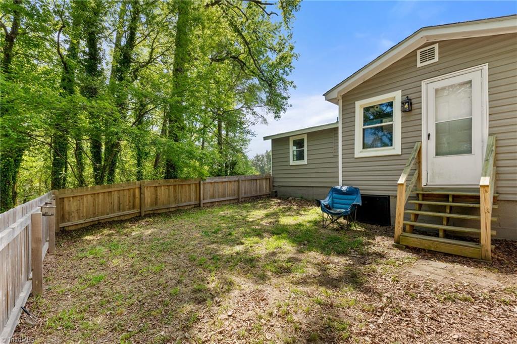 521 Cynthia Road Greensboro, NC 27406 - Photo 30 of 43