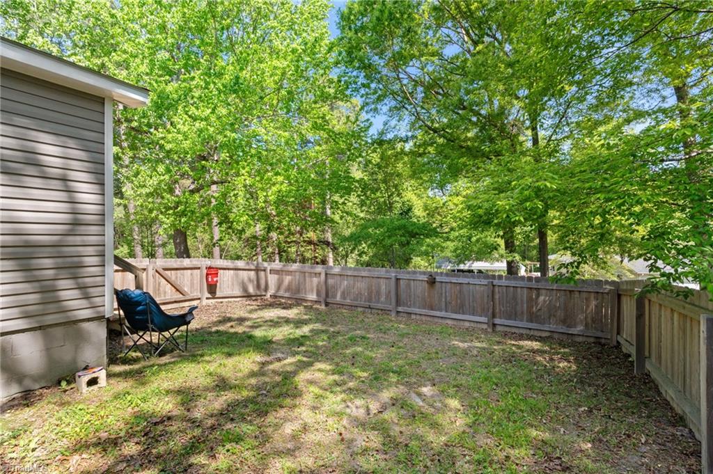 521 Cynthia Road Greensboro, NC 27406 - Photo 32 of 43