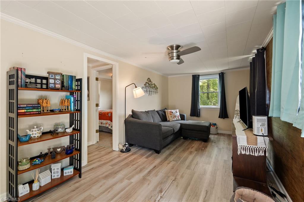 521 Cynthia Road Greensboro, NC 27406 - Photo 10 of 43