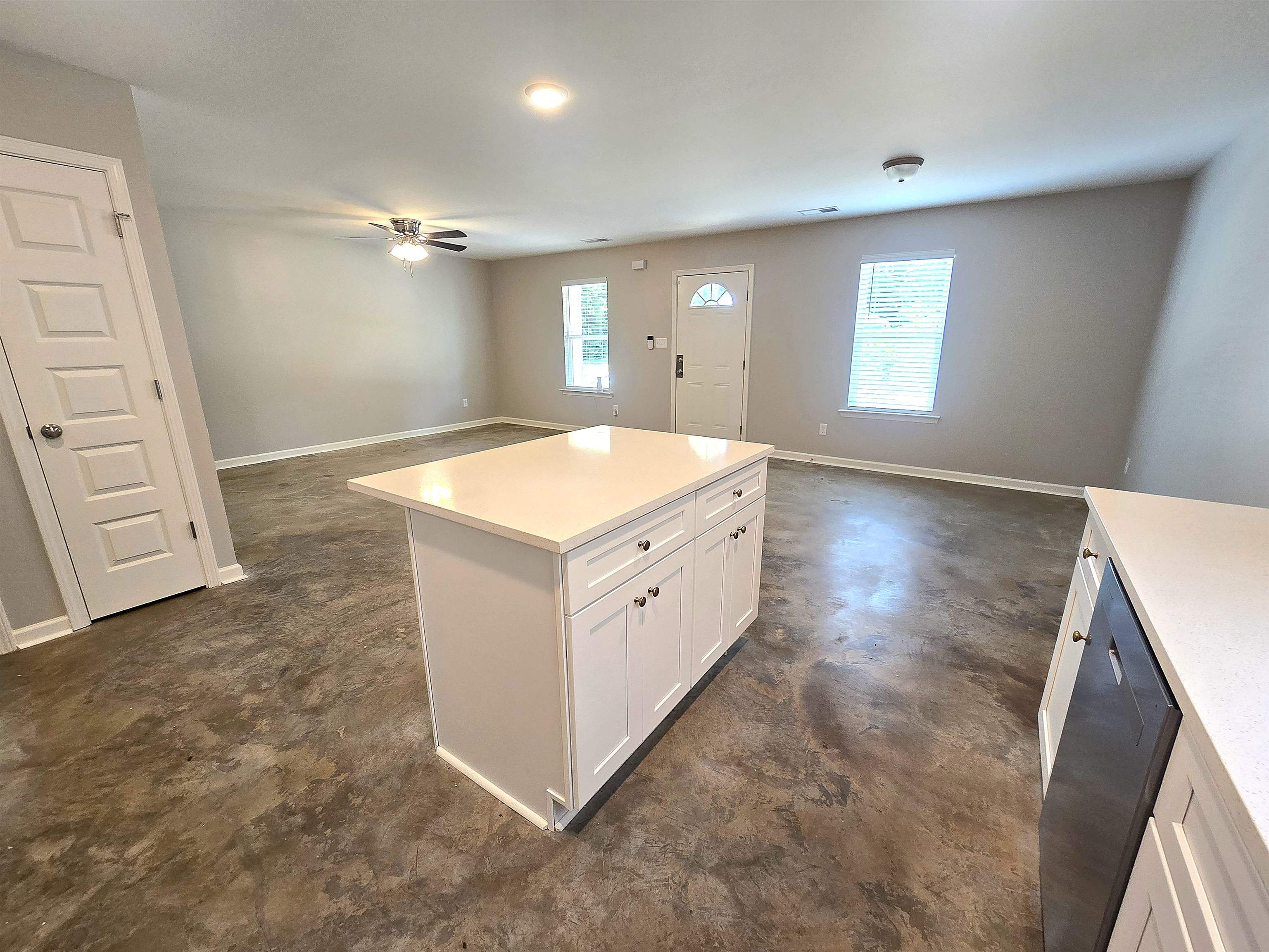 770 Cherokee Avenue Memphis, TN 38106 - Photo 14 of 14 a utility room with cabinets washer and dryer