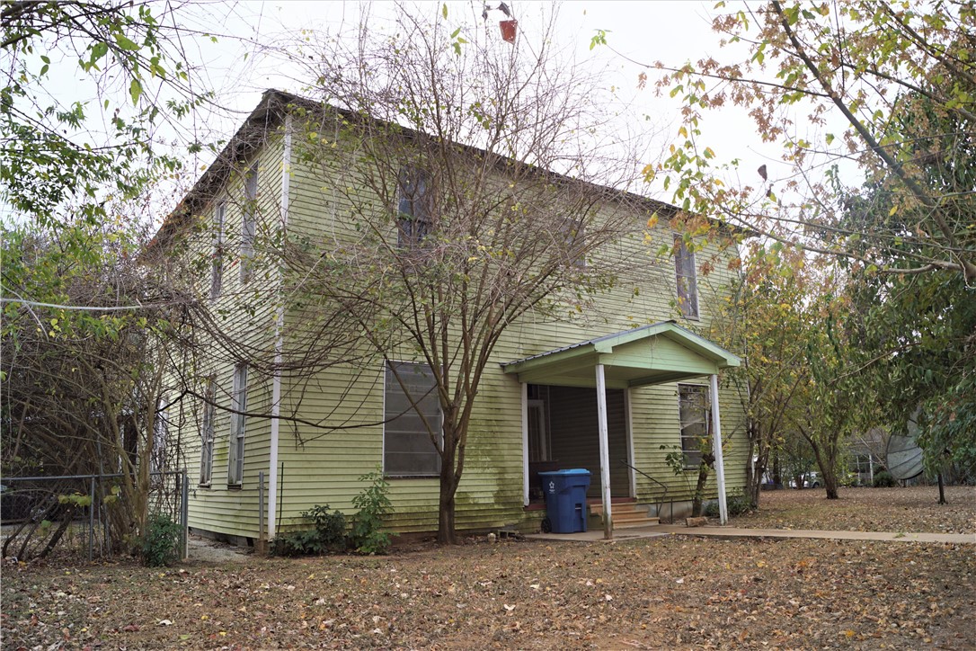 307 West 3rd Street Elgin, TX 78621 - Photo 1 of 1
