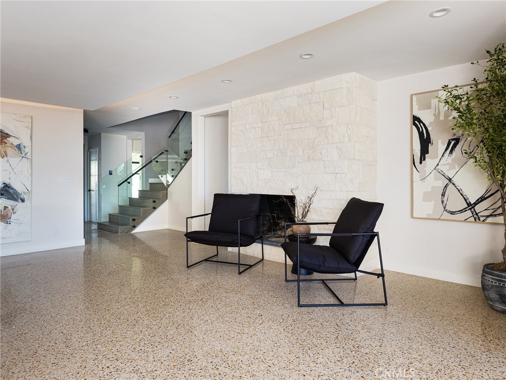 355 Hillcrest Street El Segundo, CA 90245 - Photo 29 of 62