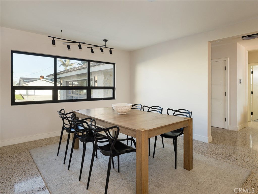 355 Hillcrest Street El Segundo, CA 90245 - Photo 30 of 62