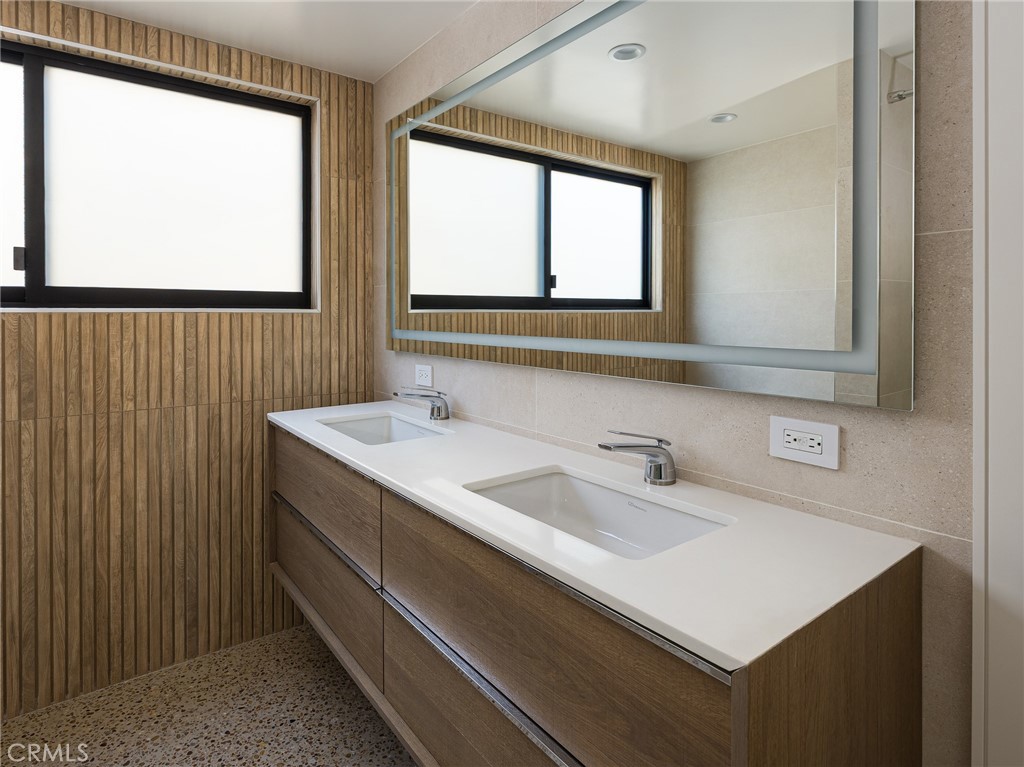 355 Hillcrest Street El Segundo, CA 90245 - Photo 49 of 62