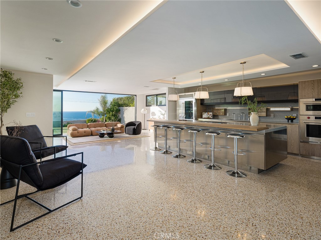 355 Hillcrest Street El Segundo, CA 90245 - Photo 5 of 62