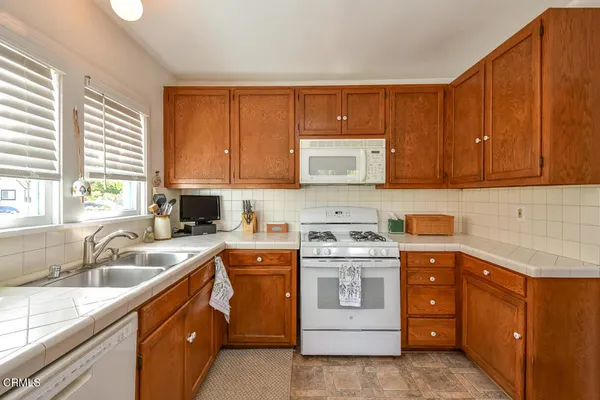 $924,000 | 1158 Bella Vista Avenue, Pasadena, CA 91107