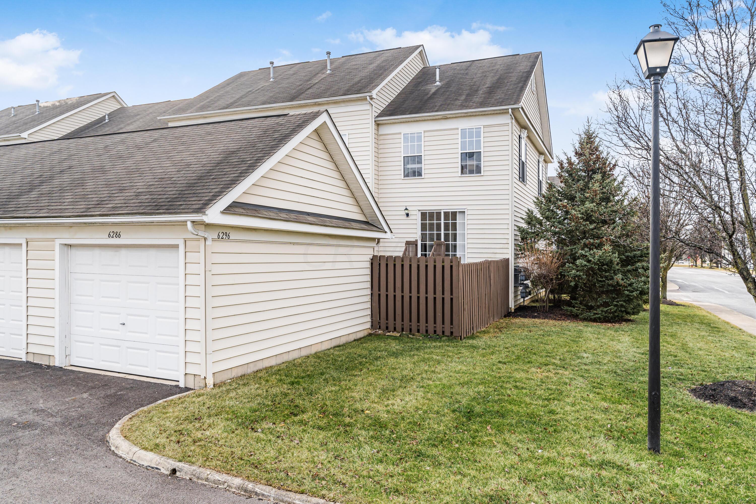 6286 Needletail Road, Unit 286286 Columbus, OH 43230 - Photo 7 of 33 S_-_6286_Needletrail_Rd_-_007