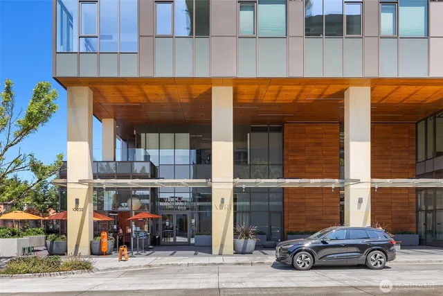 $4,900 | 10232 Northeast 10th Street, Unit 509, Bellevue, WA 98004