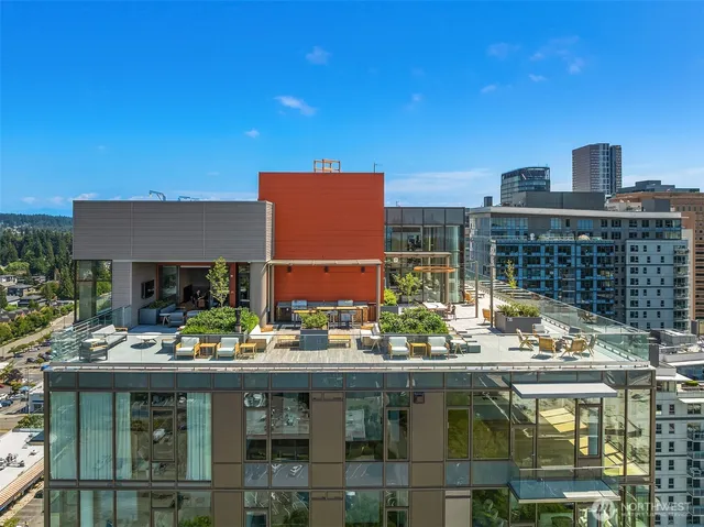 $4,900 | 10232 Northeast 10th Street, Unit 509, Bellevue, WA 98004