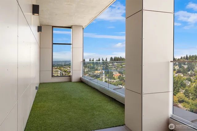 $4,900 | 10232 Northeast 10th Street, Unit 509, Bellevue, WA 98004