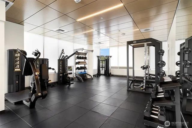 $4,900 | 10232 Northeast 10th Street, Unit 509, Bellevue, WA 98004