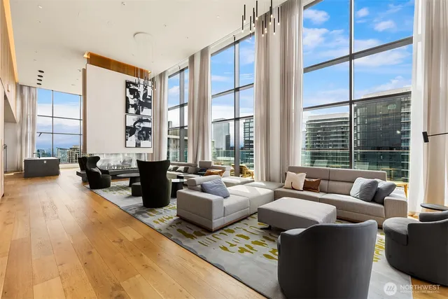 $4,900 | 10232 Northeast 10th Street, Unit 509, Bellevue, WA 98004