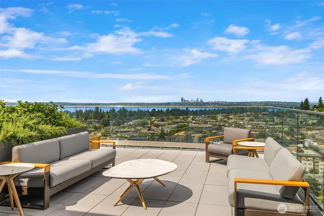 $4,900 | 10232 Northeast 10th Street, Unit 509, Bellevue, WA 98004