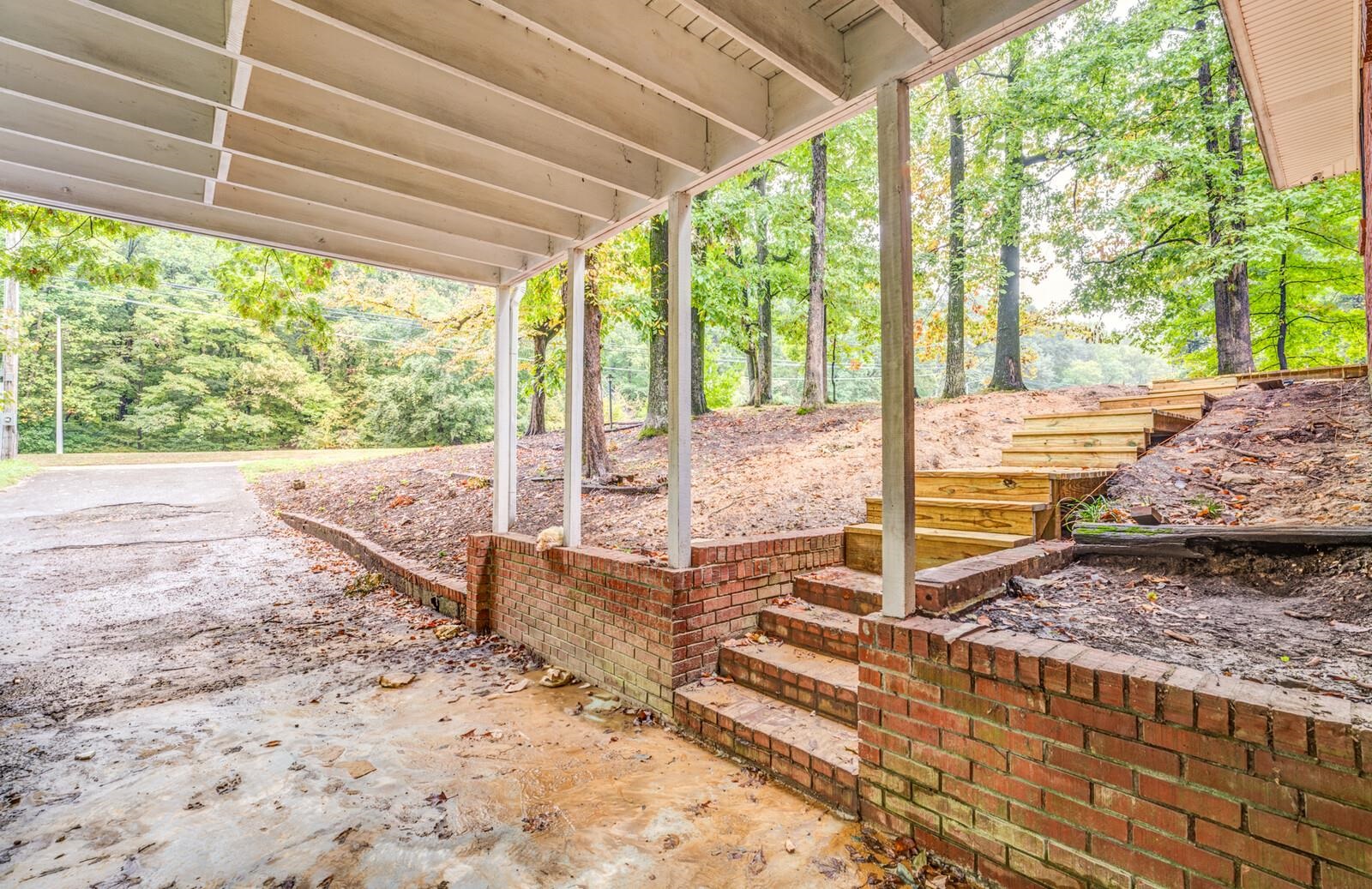 2725 Covington Pike Memphis, TN 38128 - Photo 14 of 26 a view of a backyard of the house