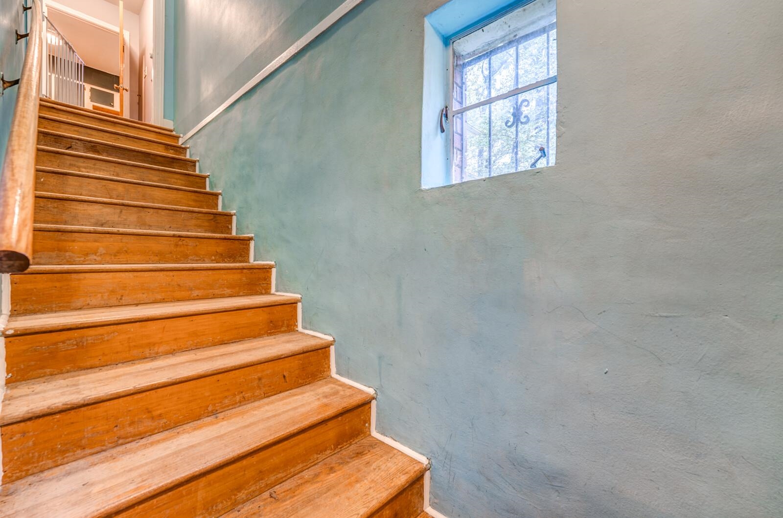 2725 Covington Pike Memphis, TN 38128 - Photo 7 of 26 a view of entryway