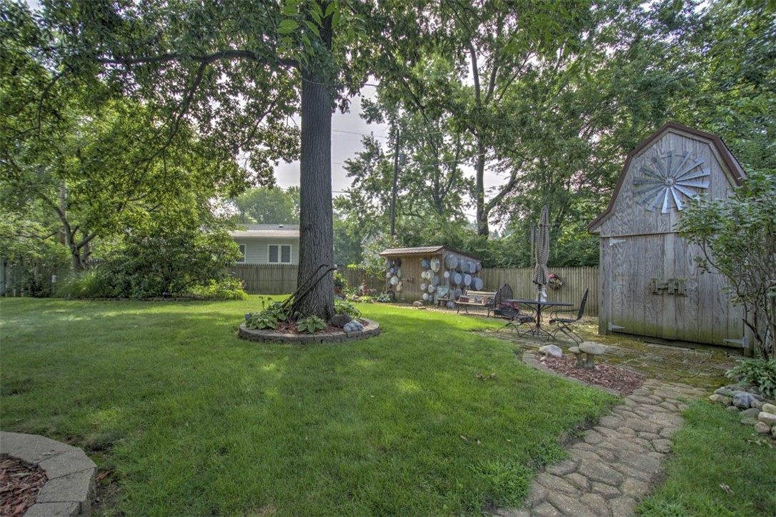 985 Montgomery Court Decatur, IL 62526 - Photo 33 of 37