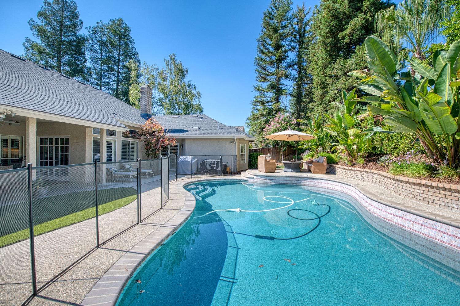 692 East Blue Ridge Road Fresno, CA 93725 - Photo 53 of 68