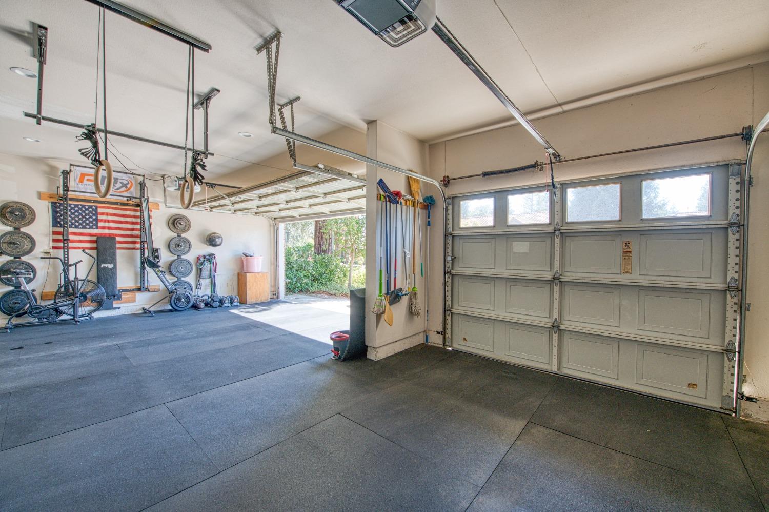 692 East Blue Ridge Road Fresno, CA 93725 - Photo 63 of 68