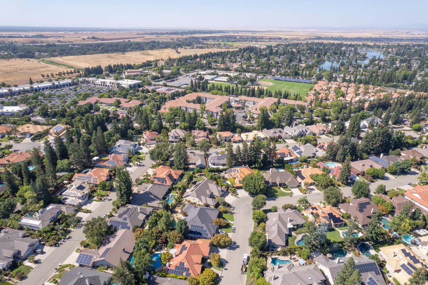 692 East Blue Ridge Road Fresno, CA 93725 - Photo 66 of 68 a view of a city