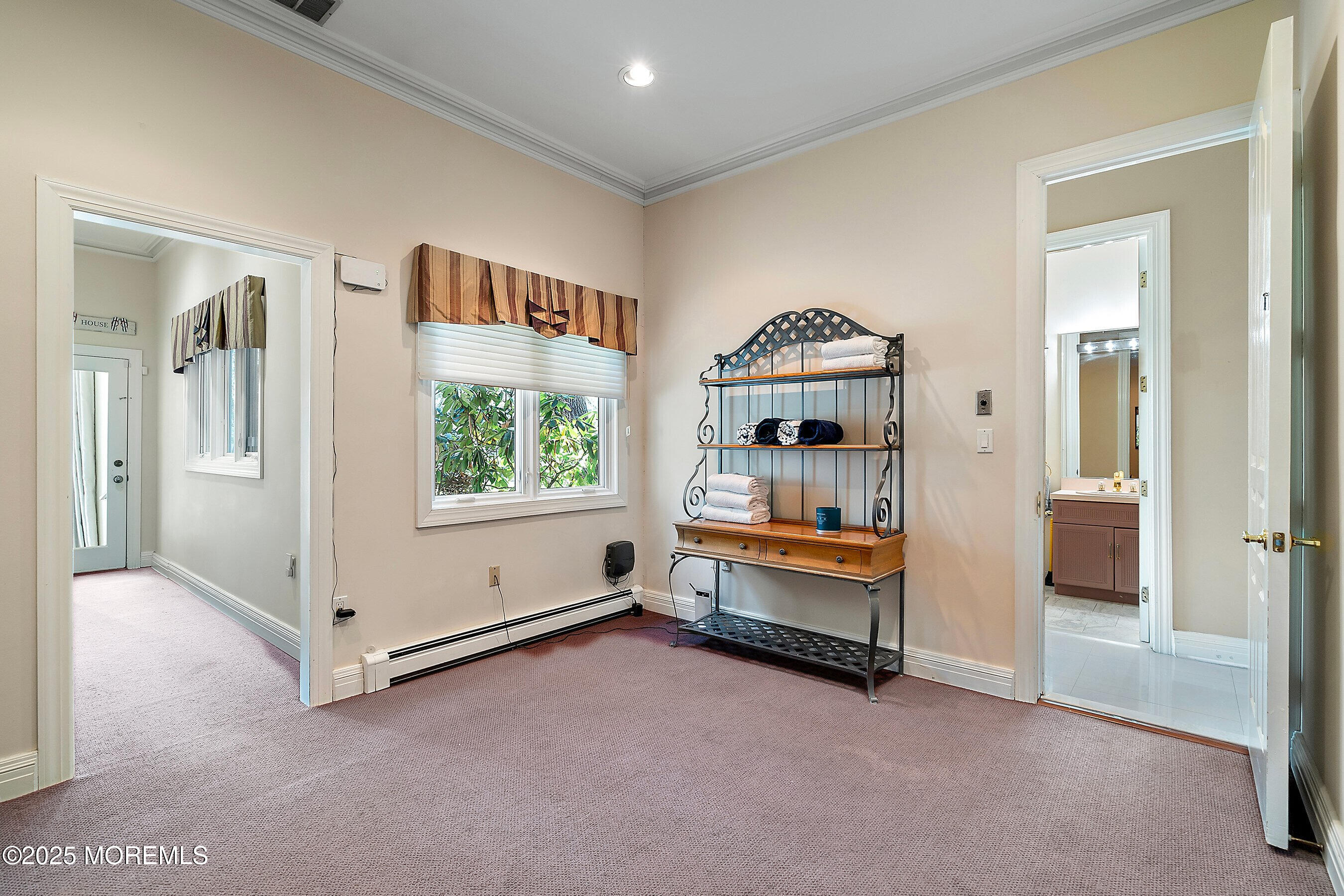 4 Colts Drive Holmdel, NJ 07733 - Photo 19 of 44 0983c265-bce6-4018-81ef-fdbfbe5fdcd2