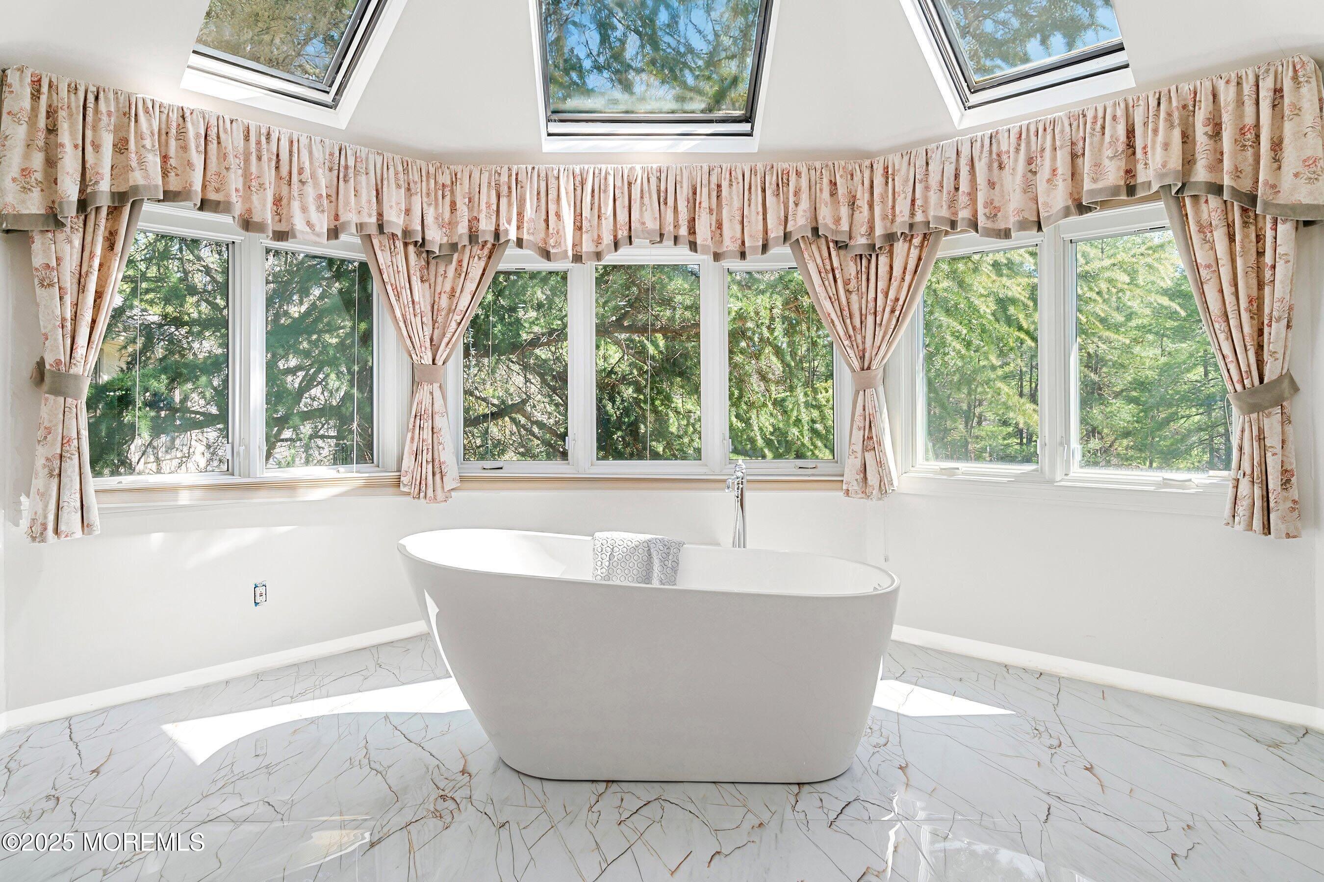 4 Colts Drive Holmdel, NJ 07733 - Photo 33 of 44 Bed 1 Bath D Baseboards