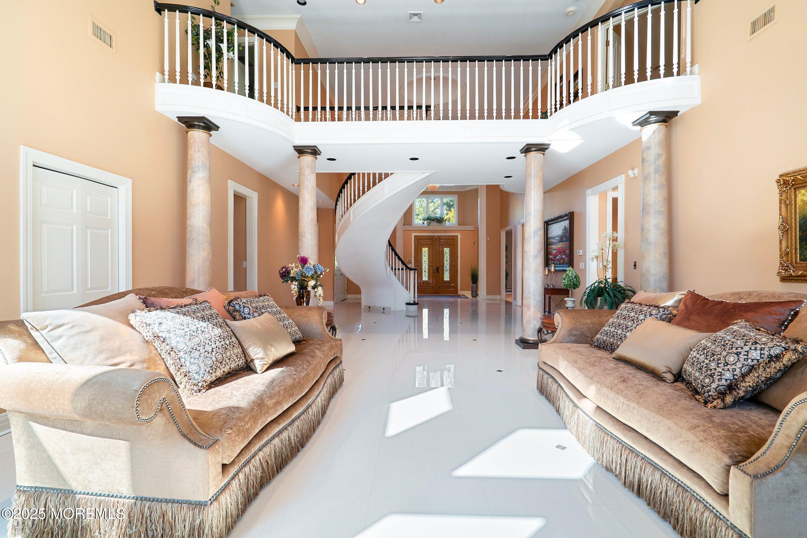 4 Colts Drive Holmdel, NJ 07733 - Photo 9 of 44 Living 1C