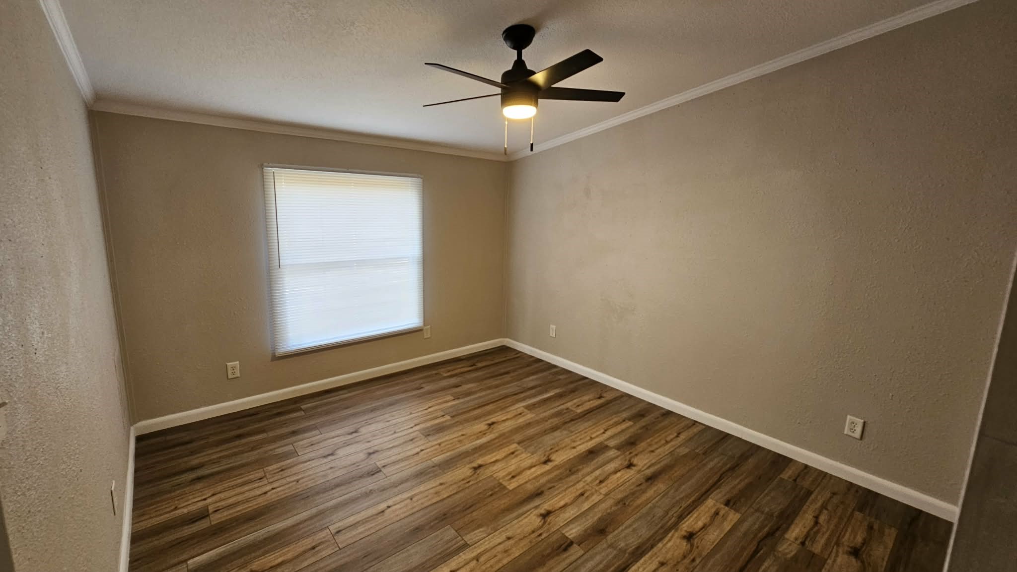 28183 Ramble Lane Hilliard, FL 32046 - Photo 11 of 34 a view of room with window and ceiling fan