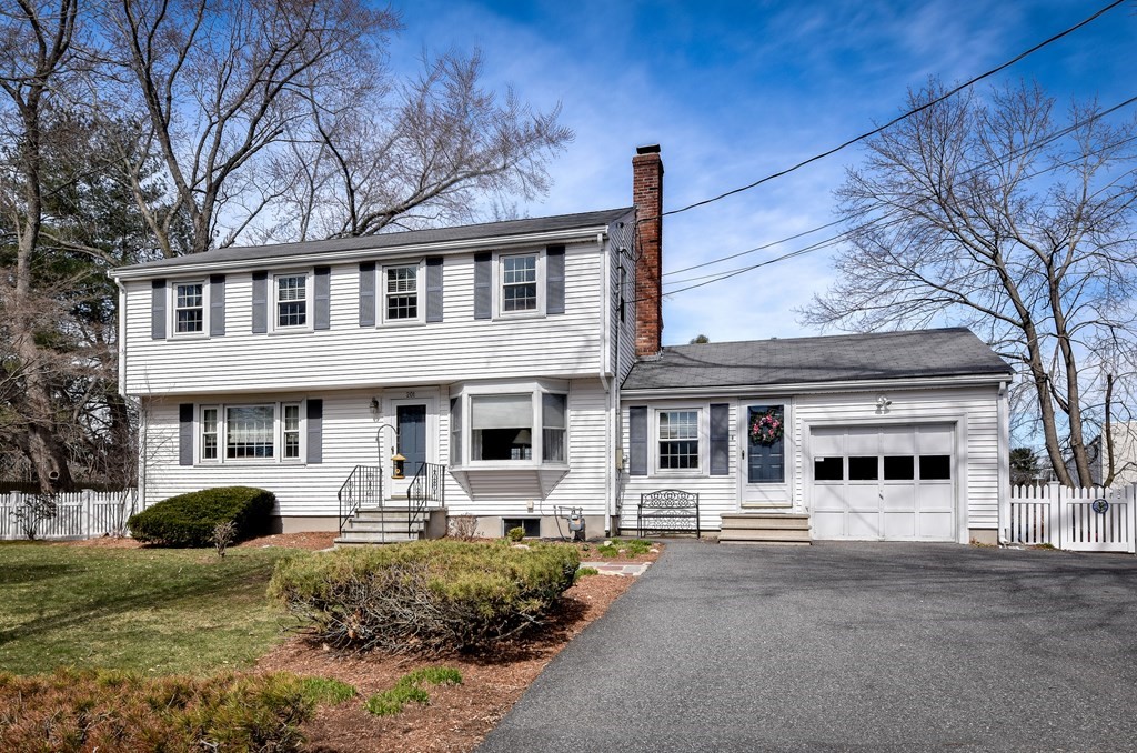 201 Salem End Road Framingham, MA 01702 - Photo 1 of 28 Gallery Image 1