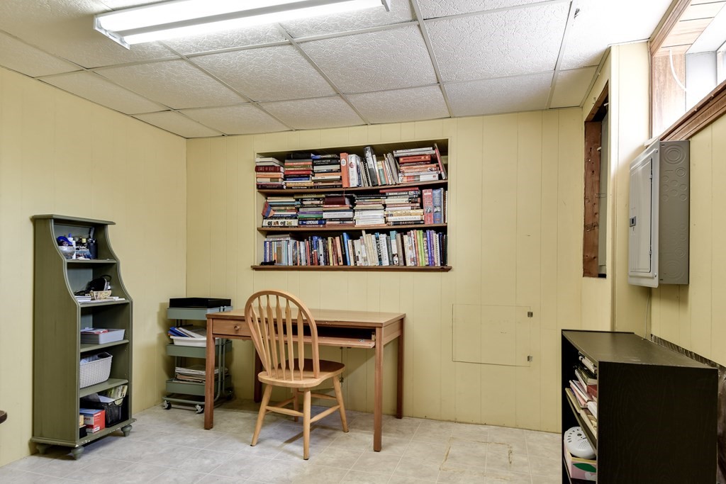 201 Salem End Road Framingham, MA 01702 - Photo 26 of 28 Gallery Image 26