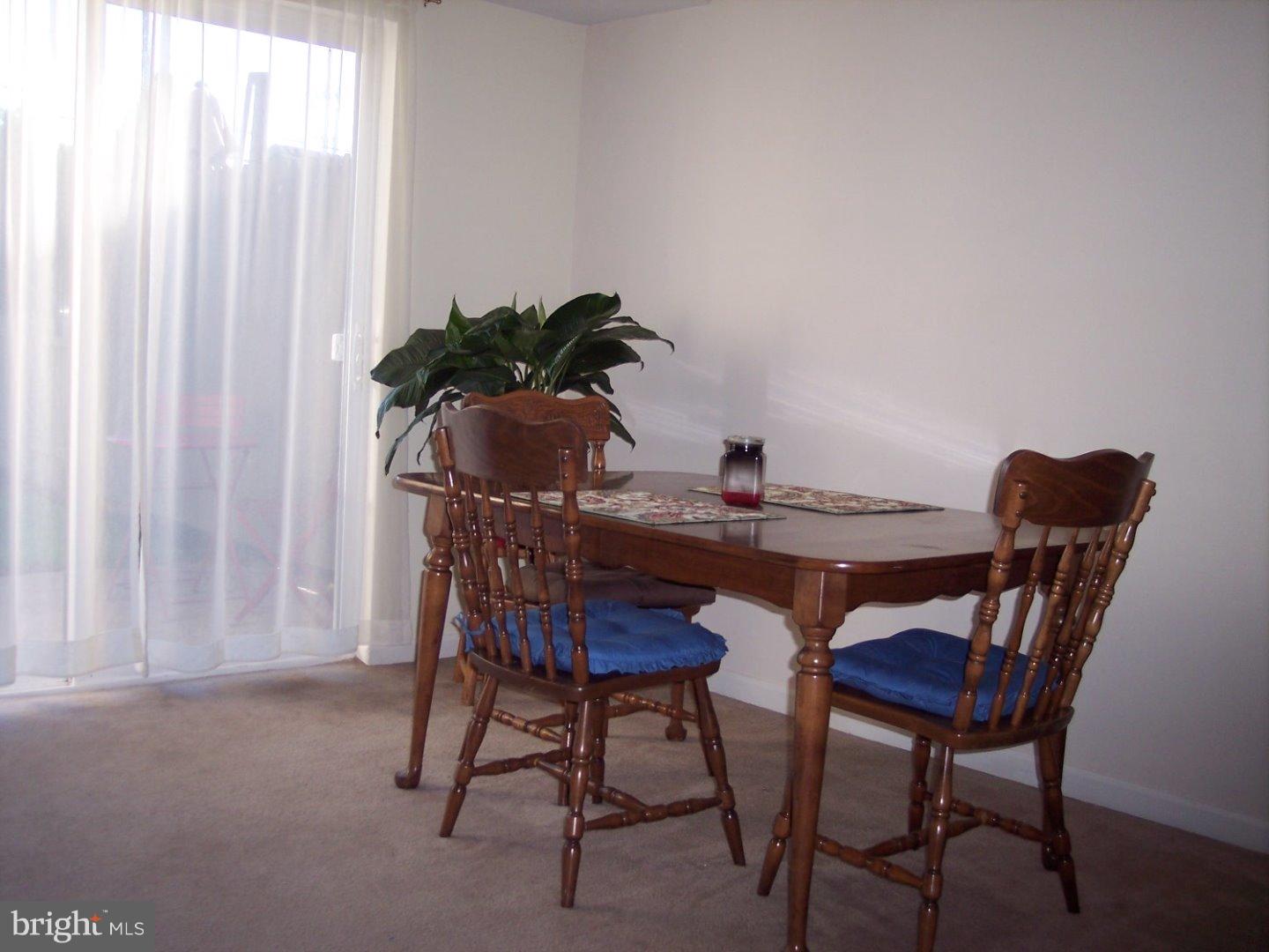 144 Stonegate Road Quakertown, PA 18951 - Photo 11 of 23 Dining Room