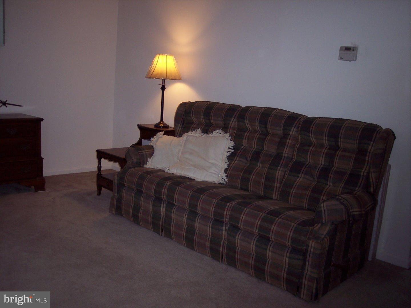 144 Stonegate Road Quakertown, PA 18951 - Photo 5 of 23 Living Room