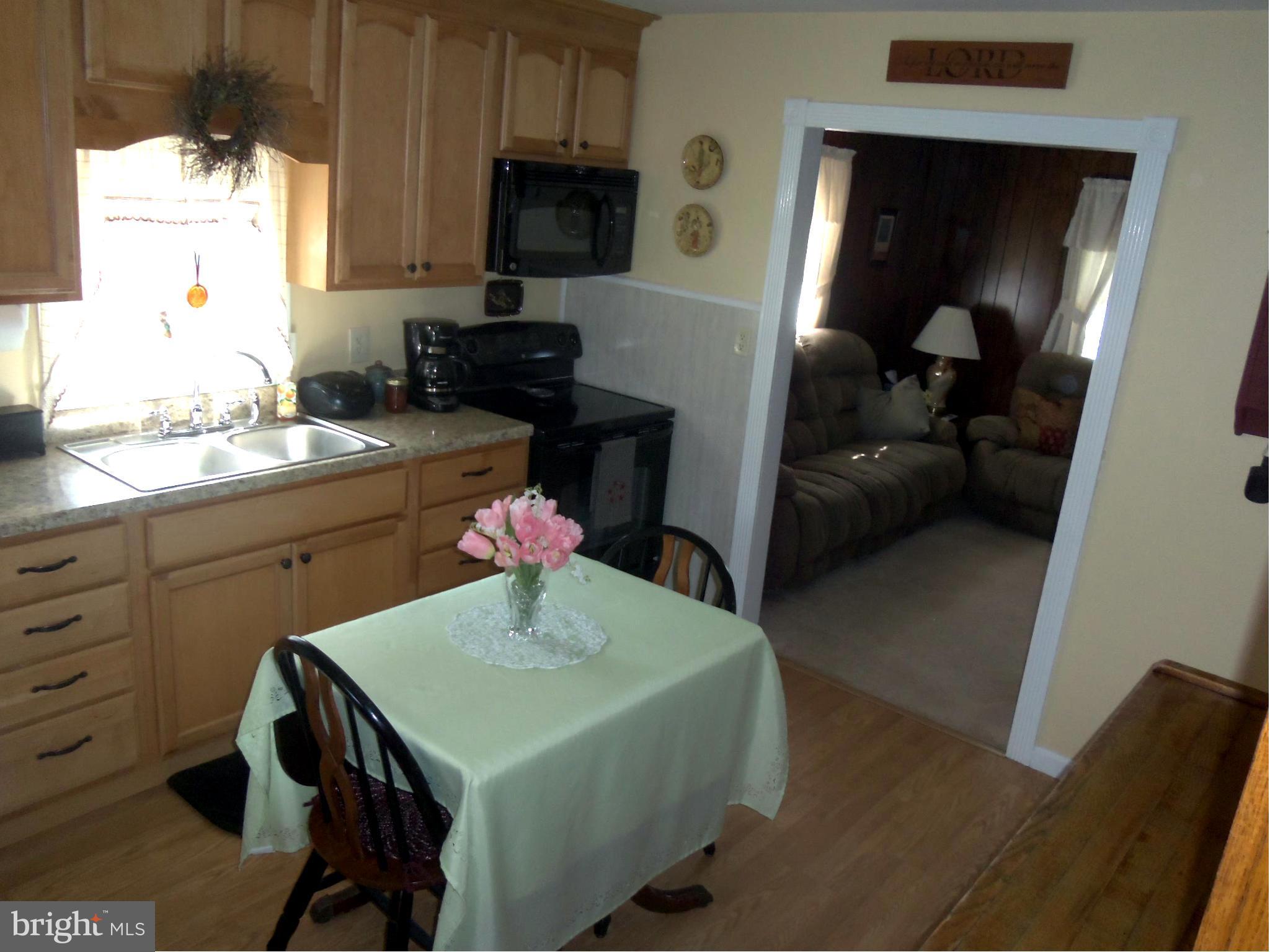 841 Security Road Hagerstown, MD 21740 - Photo 12 of 19 Kitchen